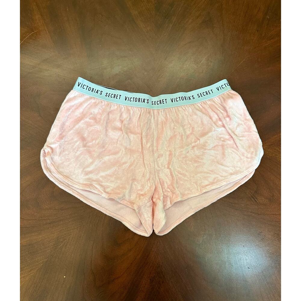 Victoria’s Secret Velvet Boxers M